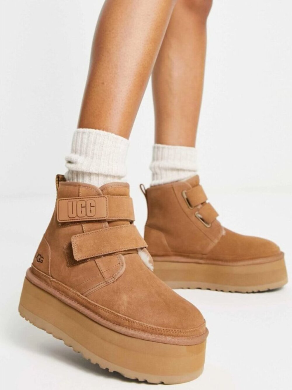 UGG Neumel High Heritage Platform Boots Chestnut Tan Suede Leather Size 6
